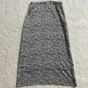 Size M Forever 21 Leopard Print Mini Skirt